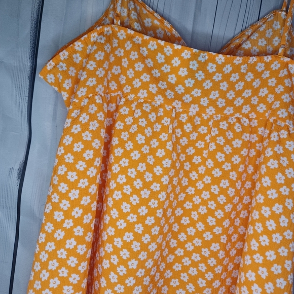 Divided Mini Floral Spaghetti Strap Sundress - Picture 10 of 10